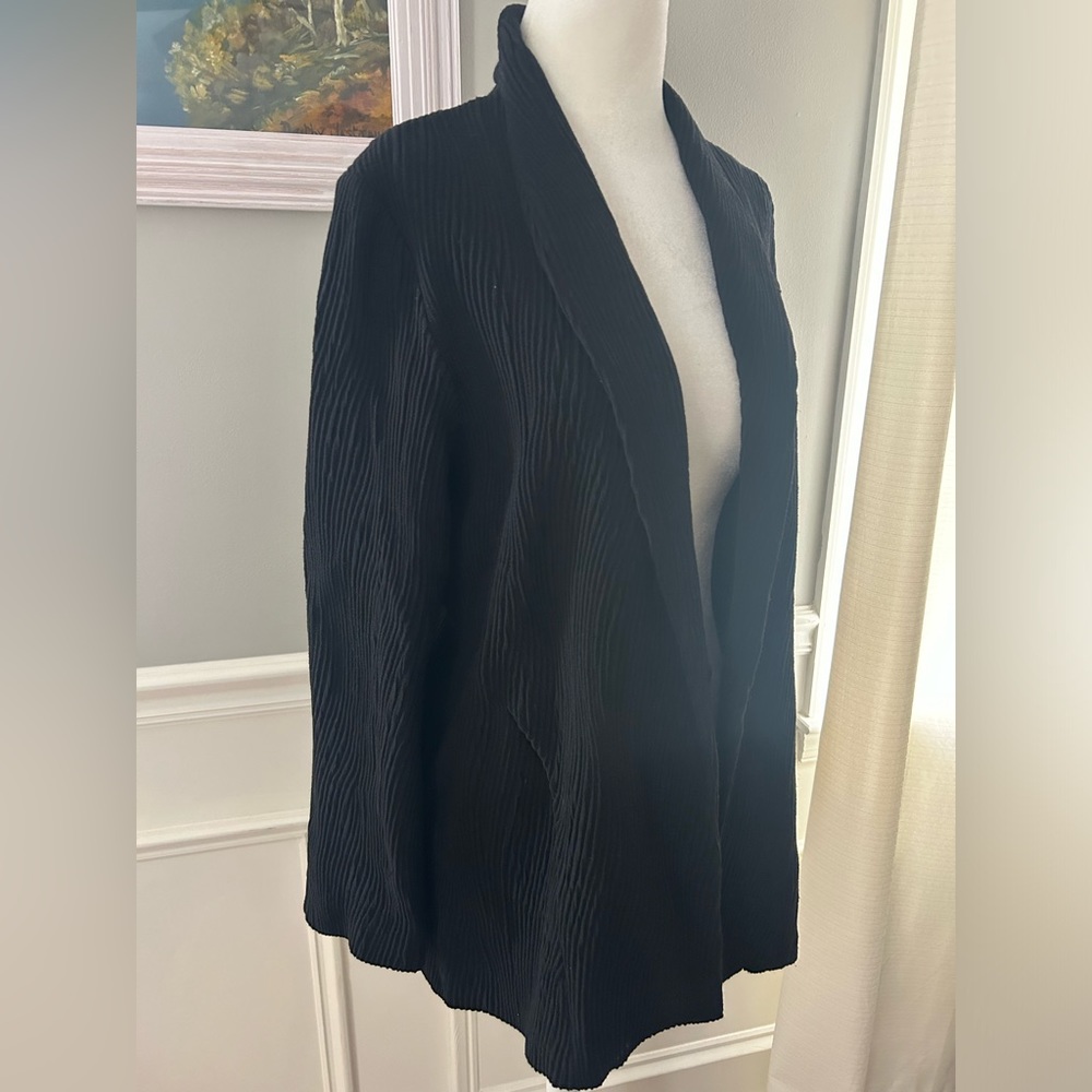 Eileen Fisher one button textured black blazer medium